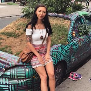 Meet your Posher, Kayla